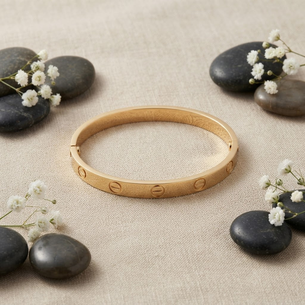 Screw Motif Bangle